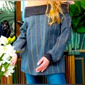 THML Sz Small Gray Striped Off the Shoulder Shirt Long Sleeve Blouse NEW…